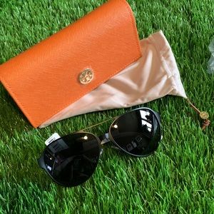 - Tory Burch Sunglasses Aviator Brand New Womens NWT $195 100% Authentic 😎…